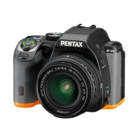 Фотокамера Pentax K-S2 + объектив DA 18-50mm DC WR, черный/оранжевый