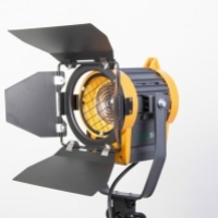 Галогенный осветитель GreenBean Fresnel 300