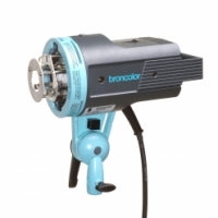 Металло-галогенный осветитель Broncolor HMI F575.800 42.104.00